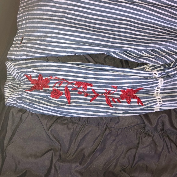 Tommy Hilfiger blouse - Picture 2 of 2